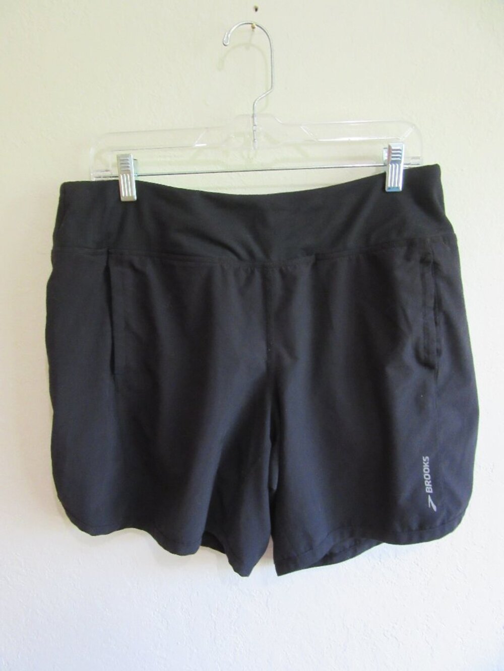 BROOKS (2) Pair Black L Panty Insert Running Shorts